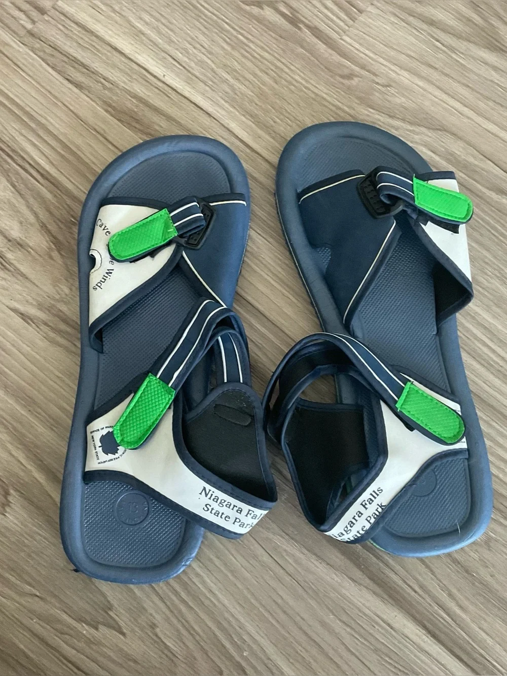 Niagara Falls State Park Blue, Grey Cave Of The Winds Sandals Size 13 Men's